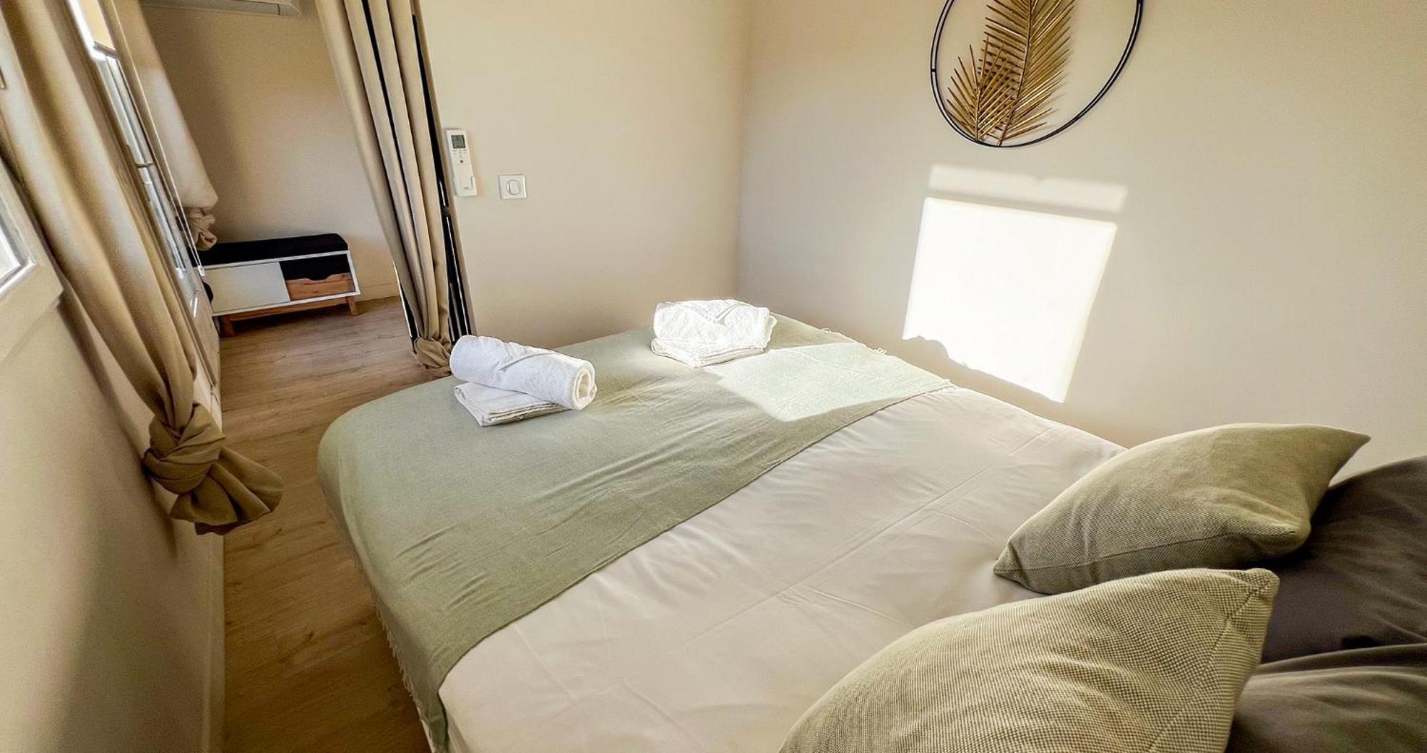Ac - Private Exterior - Au Pied Du Palais Des Papes! Appartement Avignon